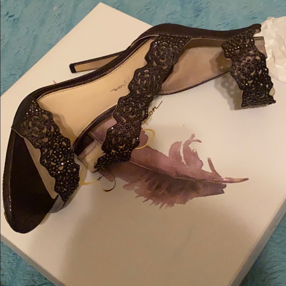 Jessica Simpson high heels